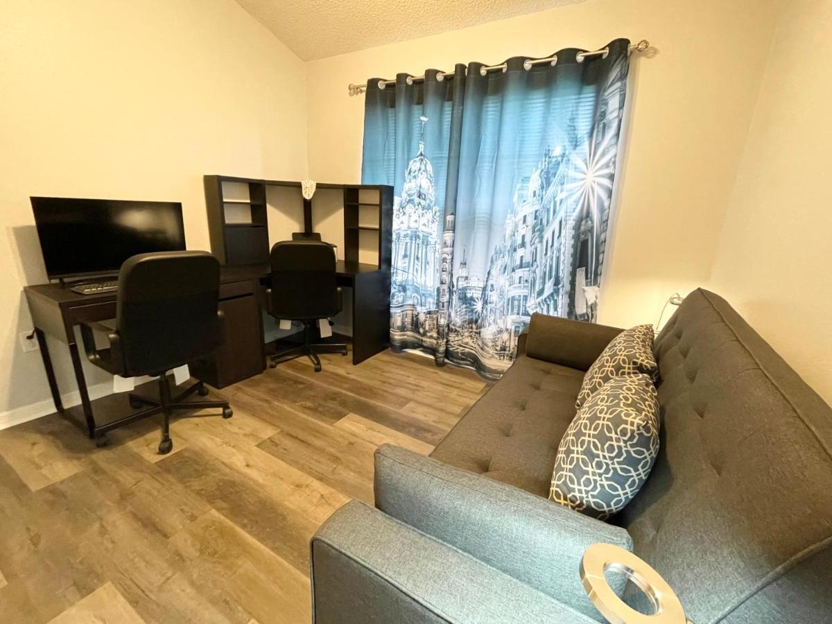 Fully Renovated, Quiet, Spacious Disney Themed Pool Home With Office كيسيمي المظهر الخارجي الصورة